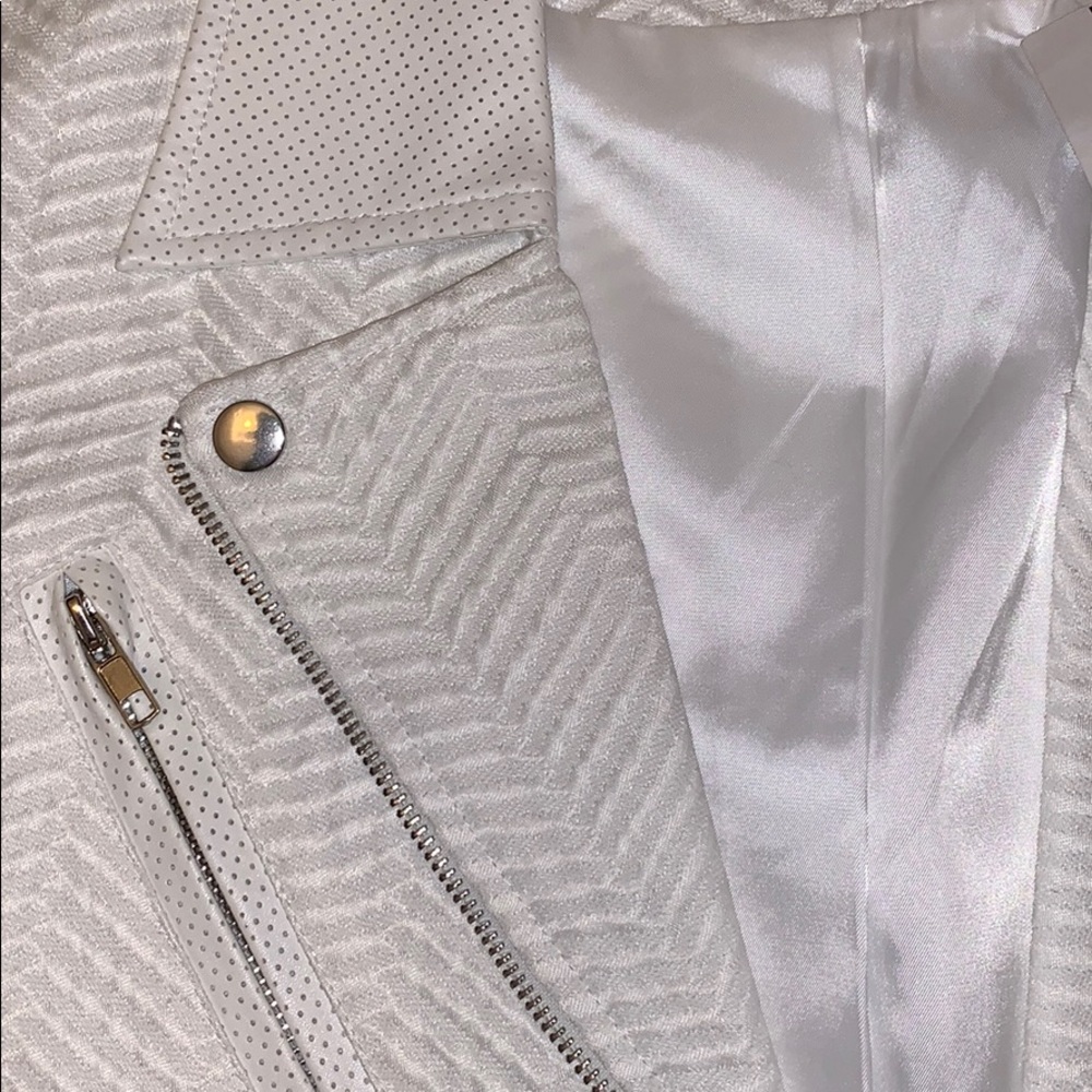 Endless Rose Moto Vest - Picture 4 of 4